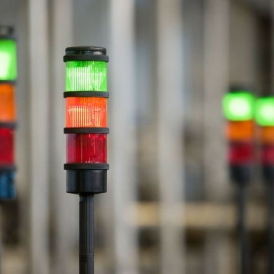 Kaizen og CI kultur afbilledet ved Andon lamper